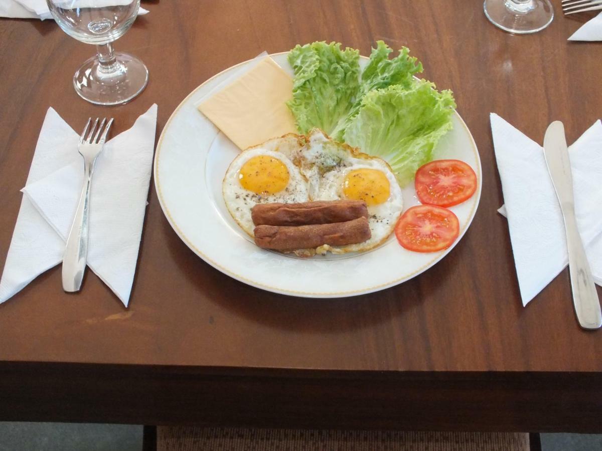Villa Indrasiriya Ahangama Eksteriør billede